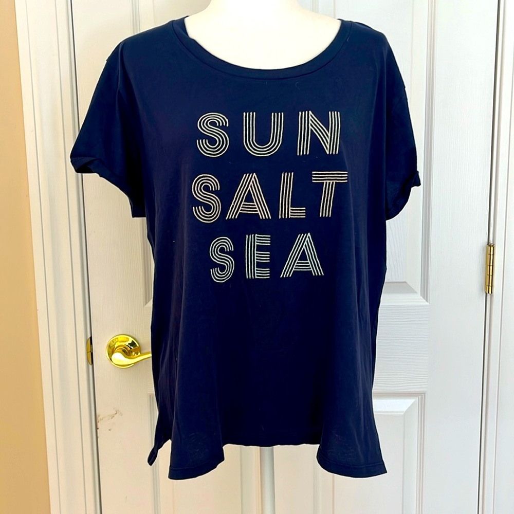Lou & Grey Navy Short Sleeve Tee with White 'SUN SALT SEA' Graphic
